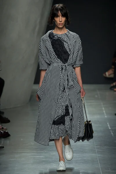 Look 28
